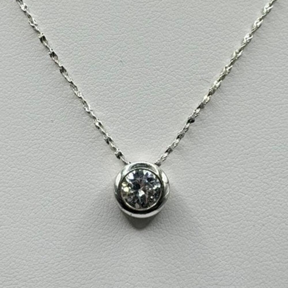 Silver‑Tone Round Pendant Necklace – Minimalist & Classy (9" Drop + Ext.)
